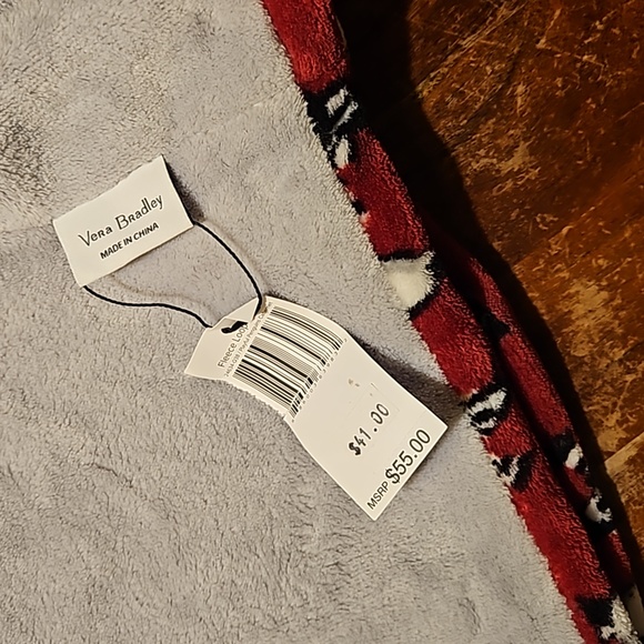 Vera Bradley penguin infinity scarf - Picture 3 of 4